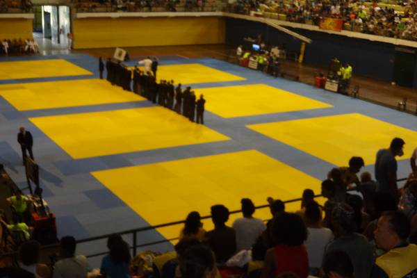 Equipes de Campos participam do Torneio de Abertura