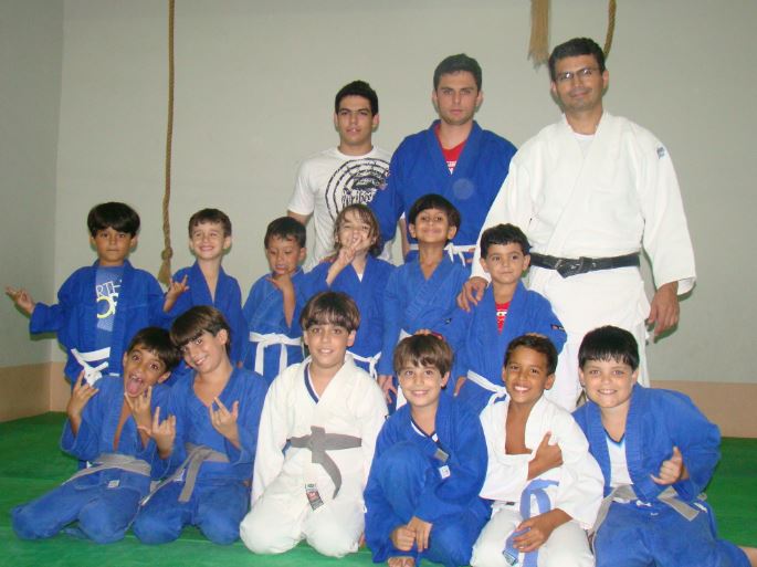Fotos do exame realizado em 23 de novembro de 2011, no CENSA, dos alunos do professor Francisco